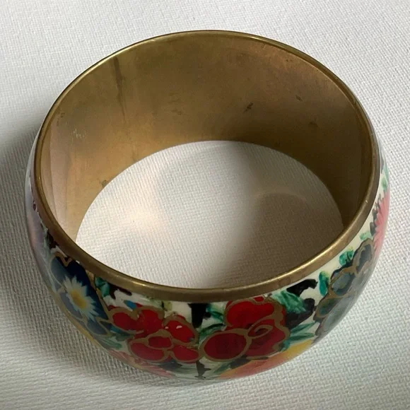 Vintage Floral w/Gold Accents Bangle Bracelet Brass interior/Pretty Piece - Picture 4 of 8